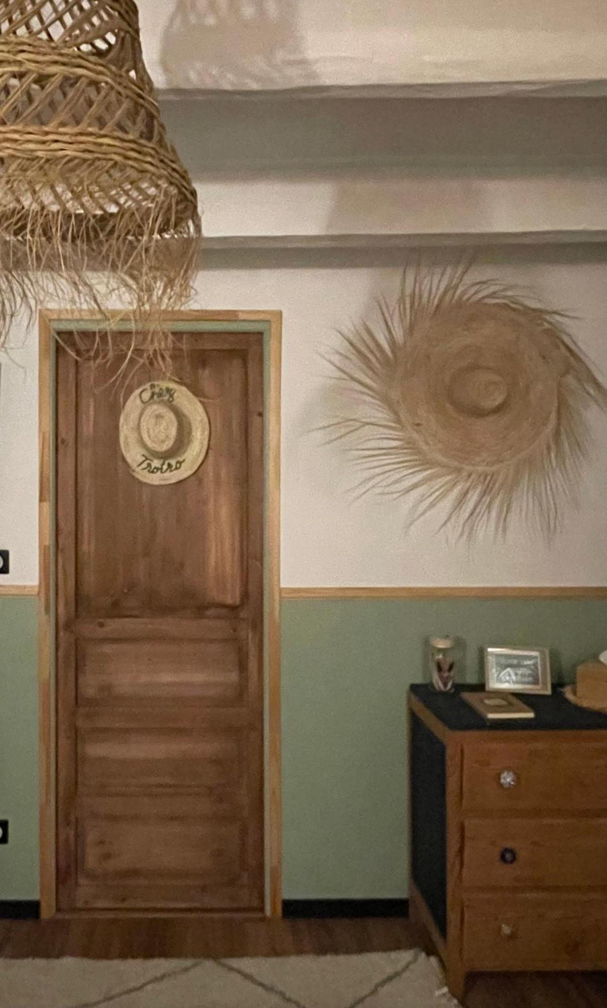 Appartamento Chez Trotro Saint-Pierre-de-Plesguen Esterno foto