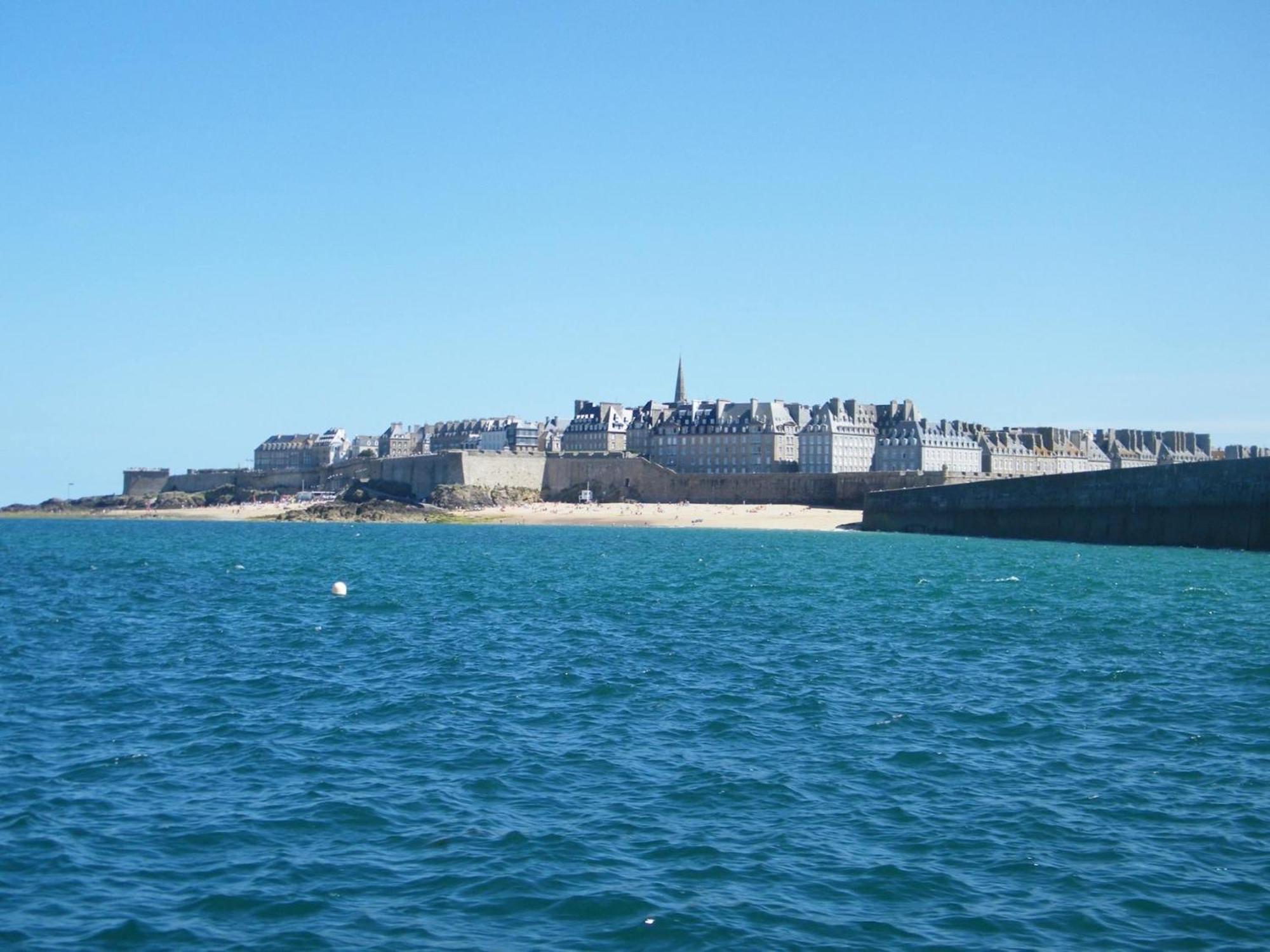 Appartamento Chez Trotro Saint-Pierre-de-Plesguen Esterno foto