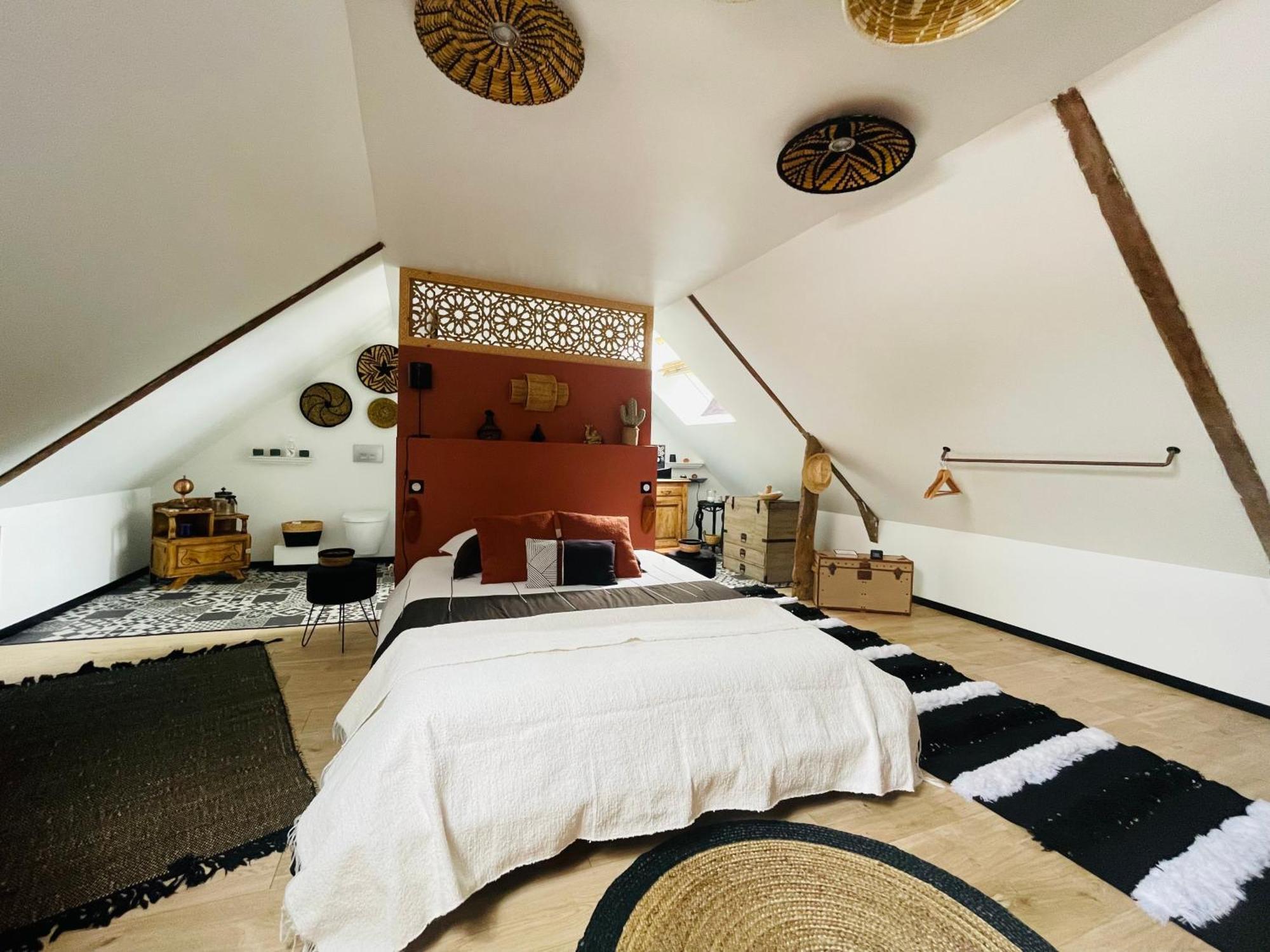 Appartamento Chez Trotro Saint-Pierre-de-Plesguen Esterno foto
